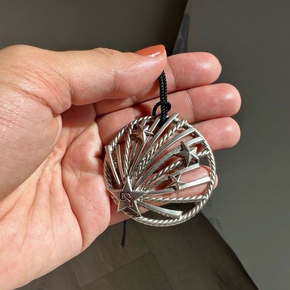 David Yurman silver tone pendant on black silken string statement necklace - Picture 5 of 5